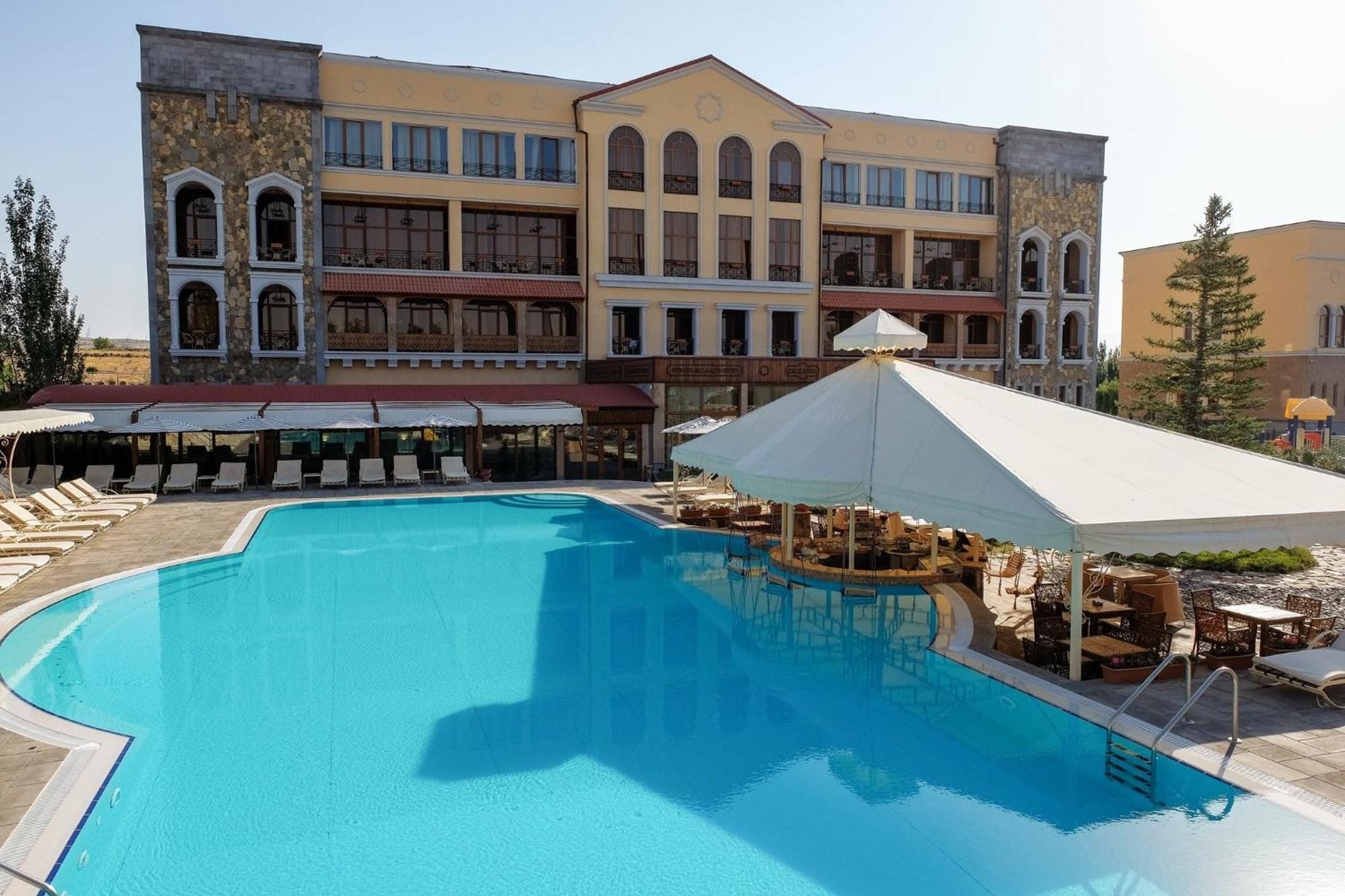 Caucasus Hotel Kasagh Exterior photo The hotel