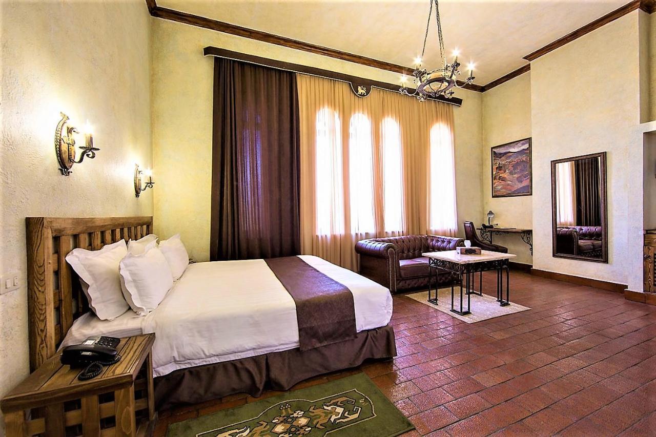 Caucasus Hotel Kasagh Exterior photo Deluxe Room
