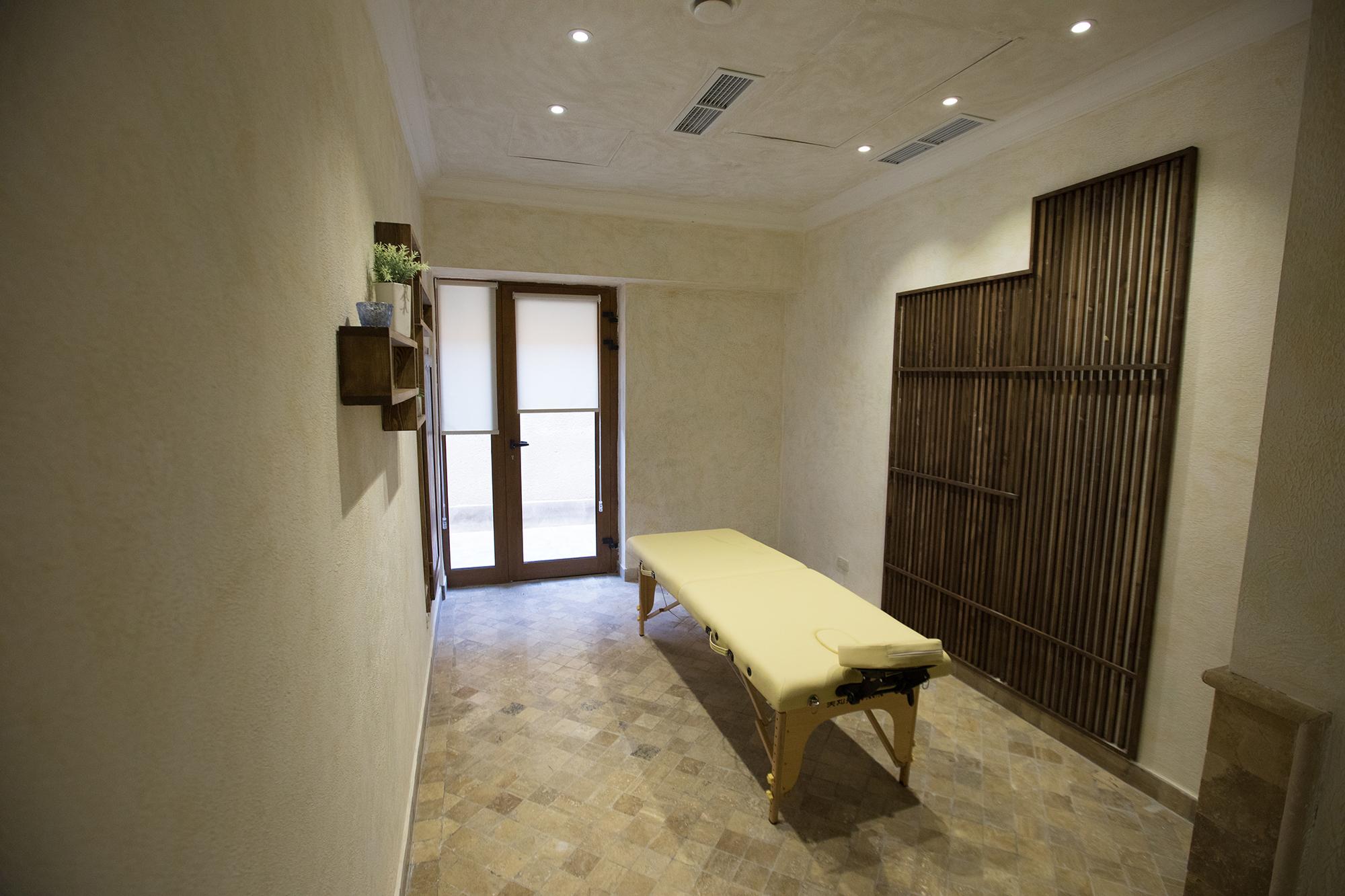 Caucasus Hotel Kasagh Exterior photo A treatment room at a spa