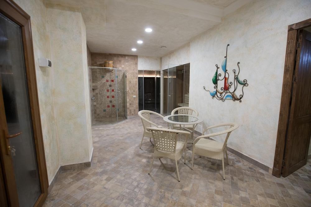 Caucasus Hotel Kasagh Exterior photo A typical room at the spa